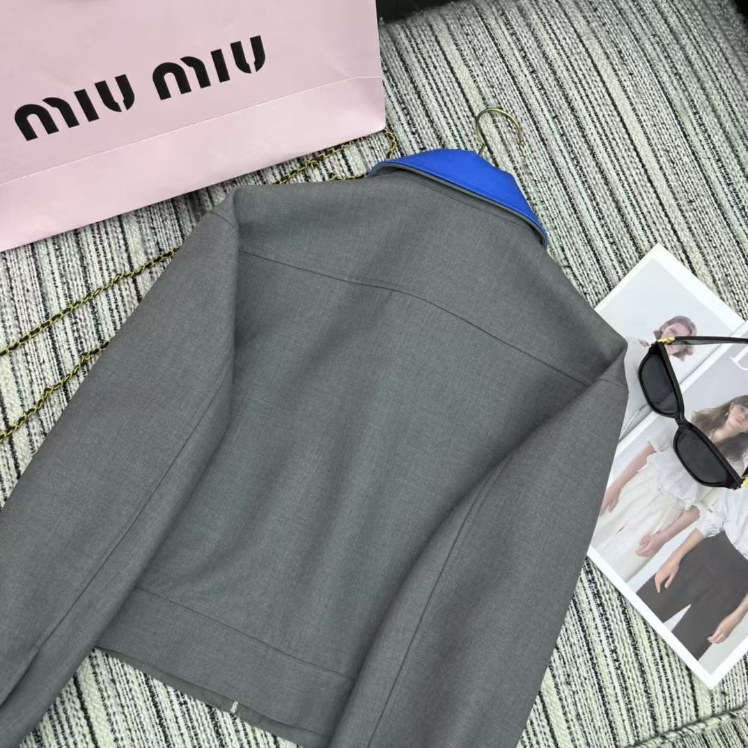 Veste à revers et double col début de printemps 25