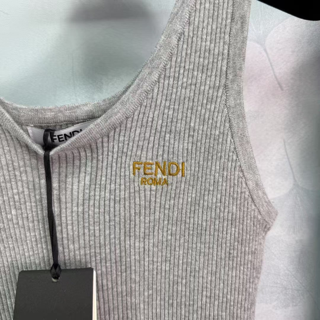 Haut sans manches tricoté 25ss