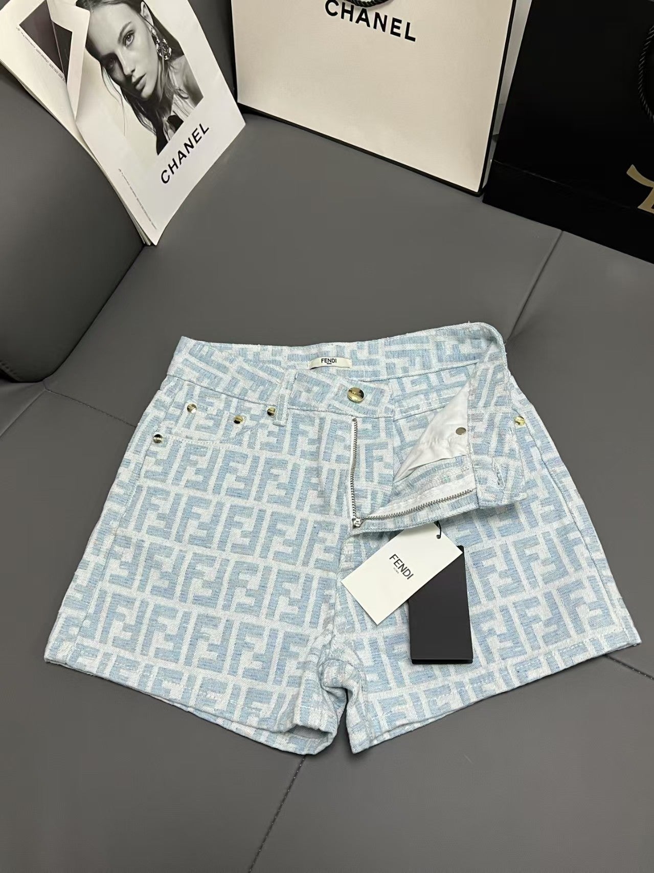 short jacquard imprimé all over