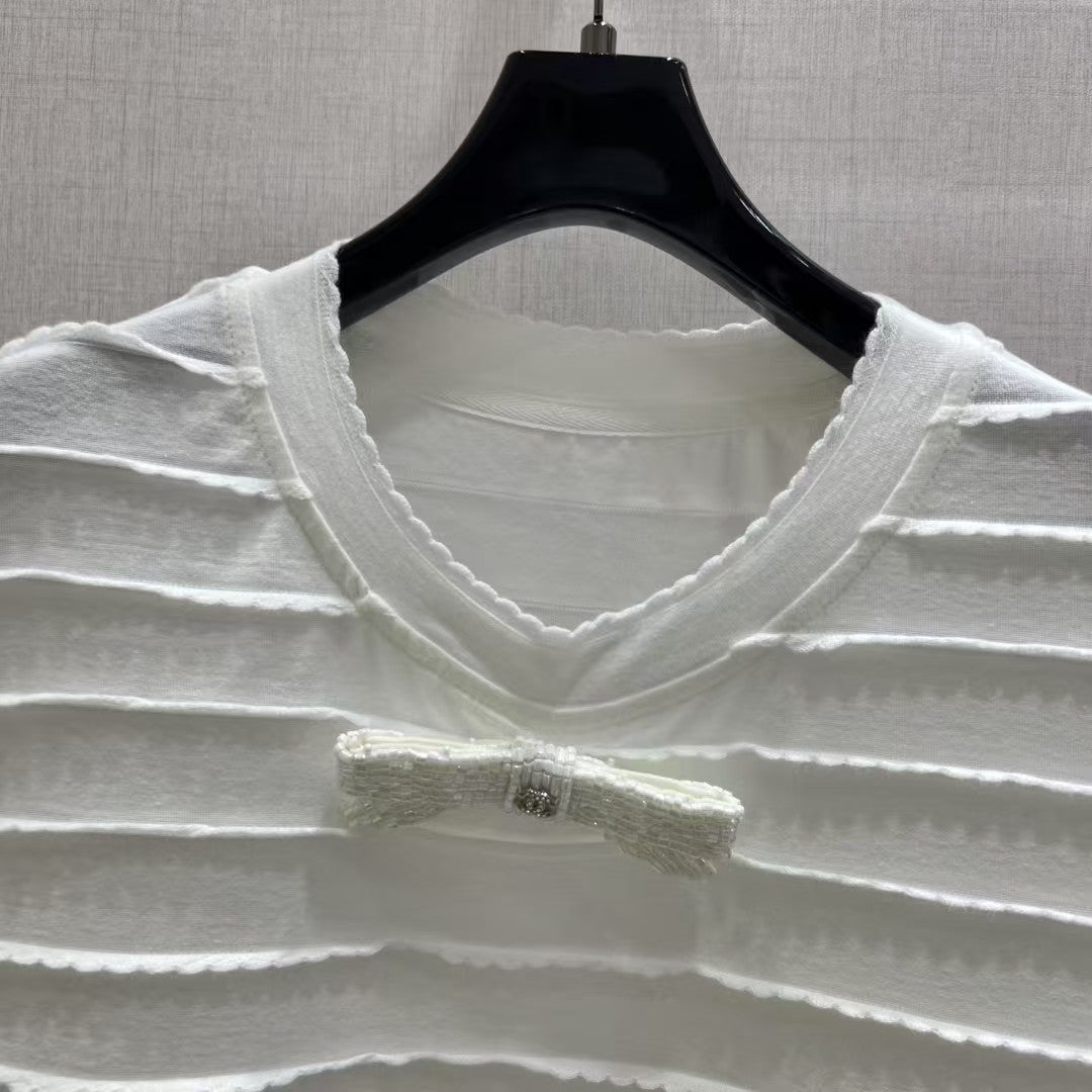 T-shirt à manches courtes avec nœud perlé