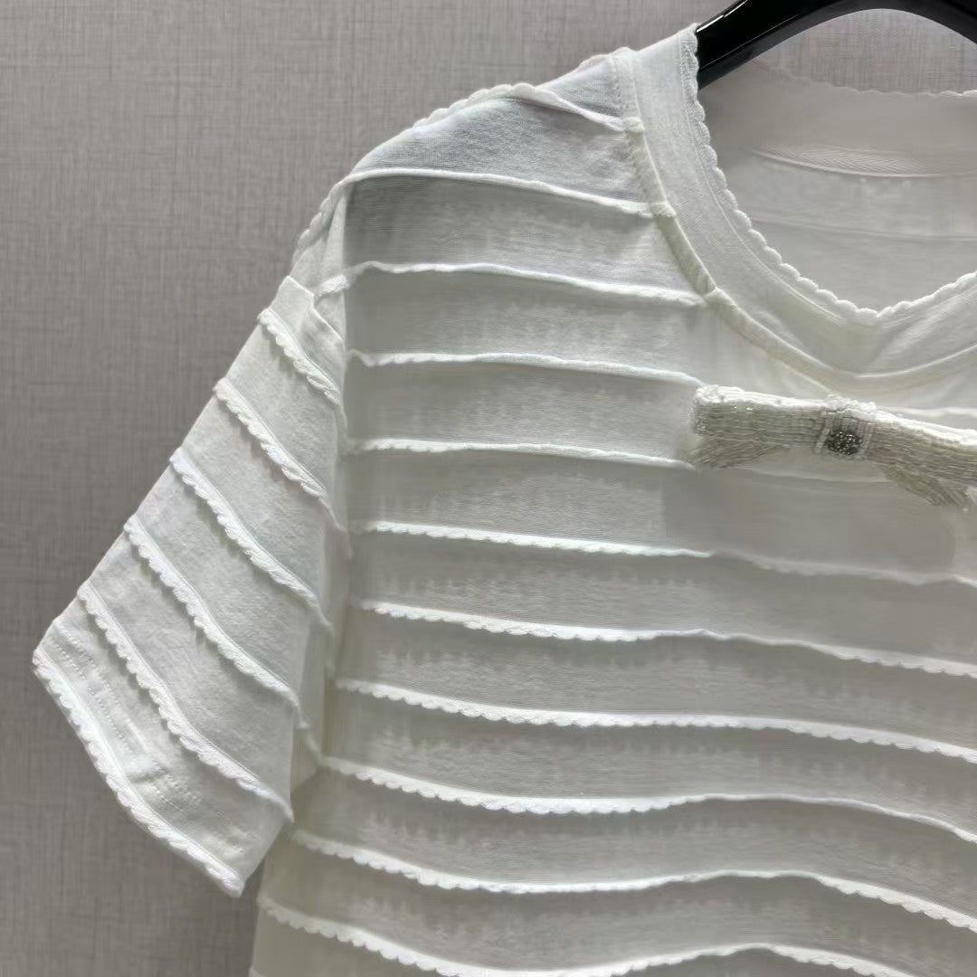 T-shirt à manches courtes avec nœud perlé