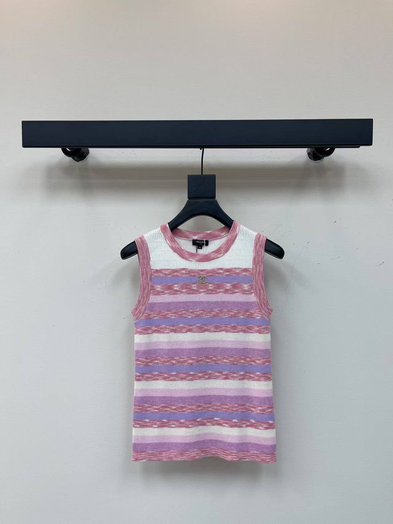 Gestreifte Strickweste