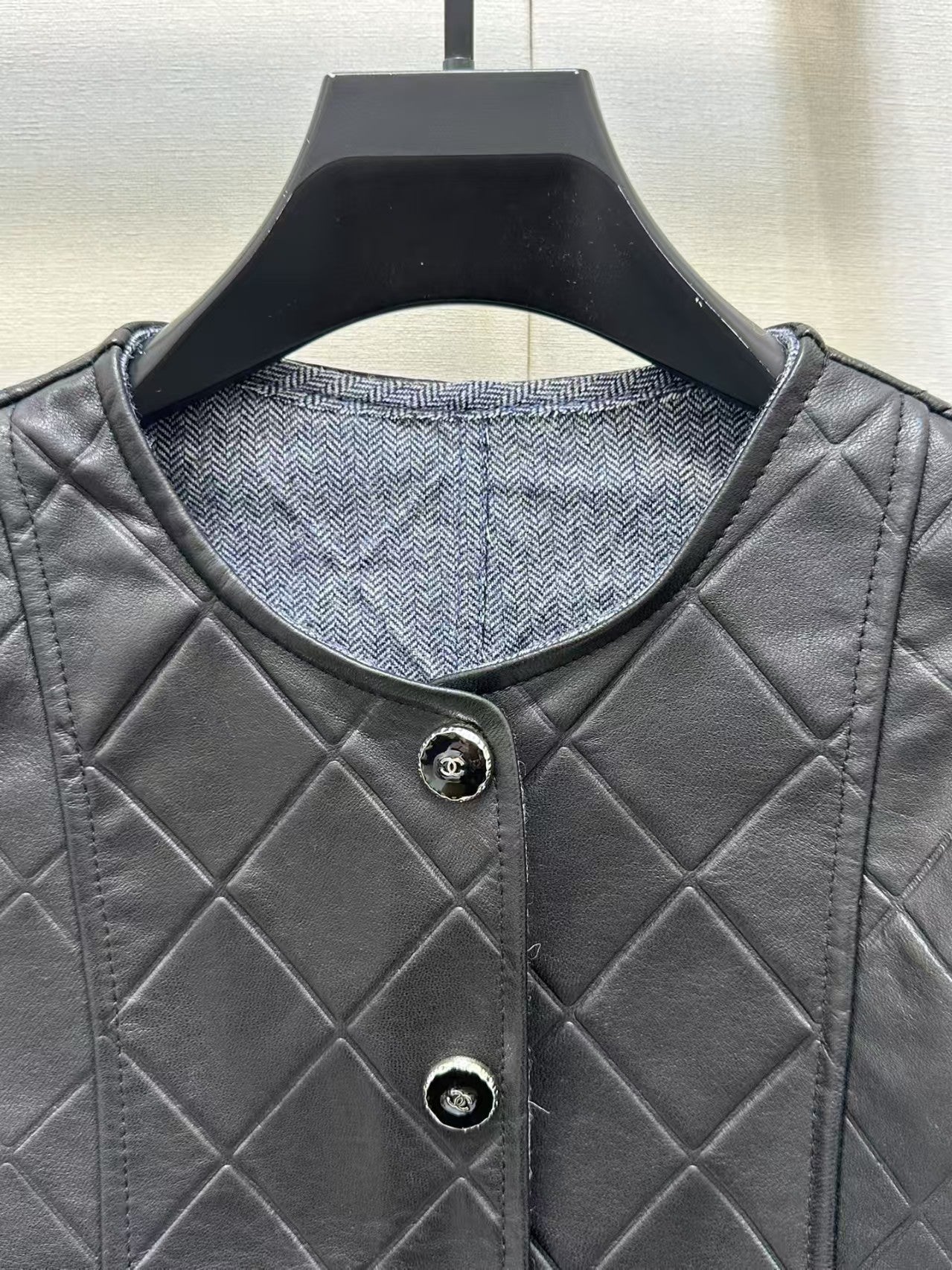 25 nouvelles vestes en peau d'agneau