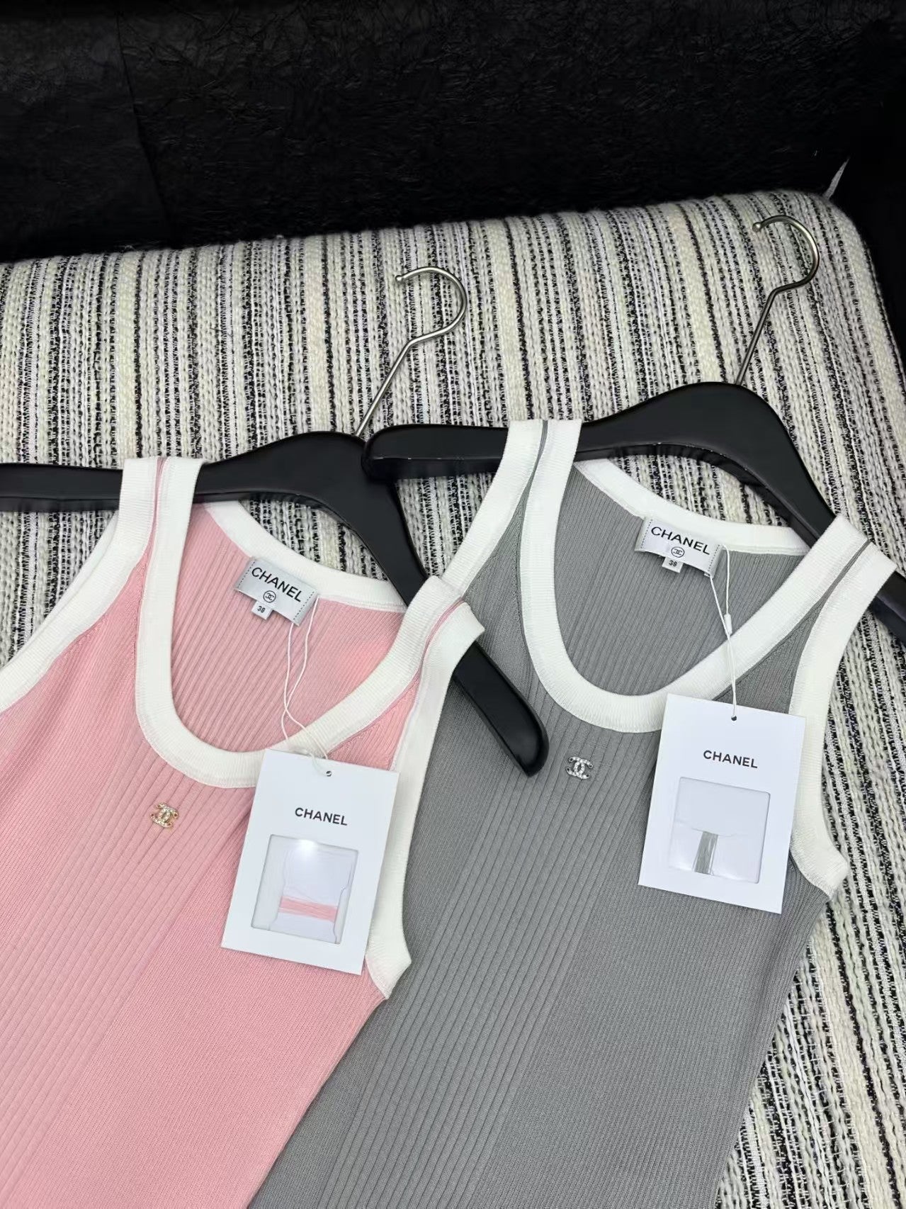 25 nouveaux gilets tricotés printemps-été