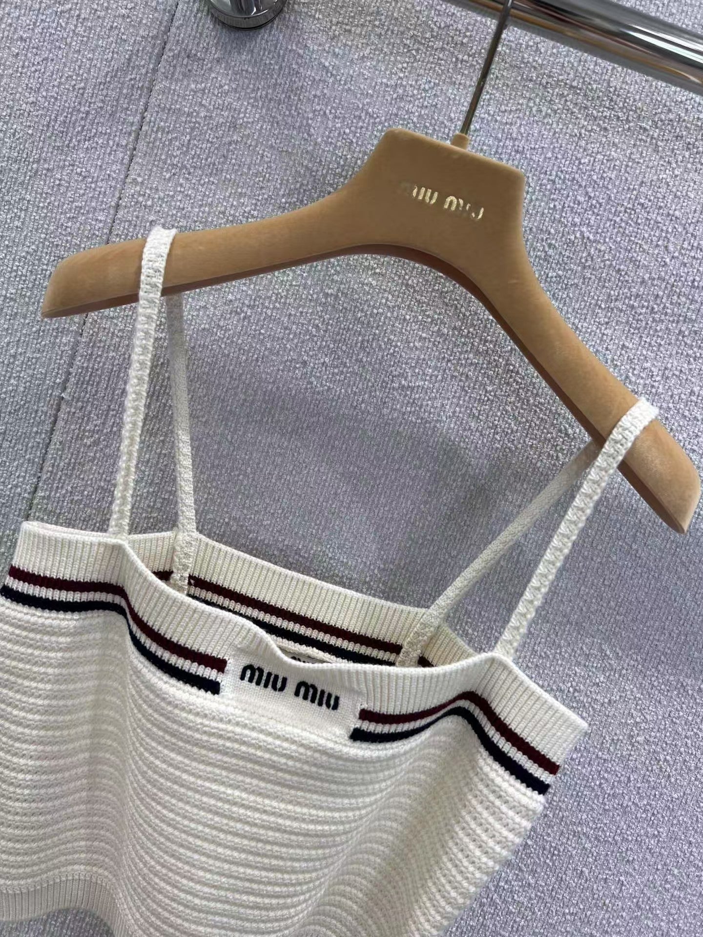 Gestrickte Hosenträger + Rock