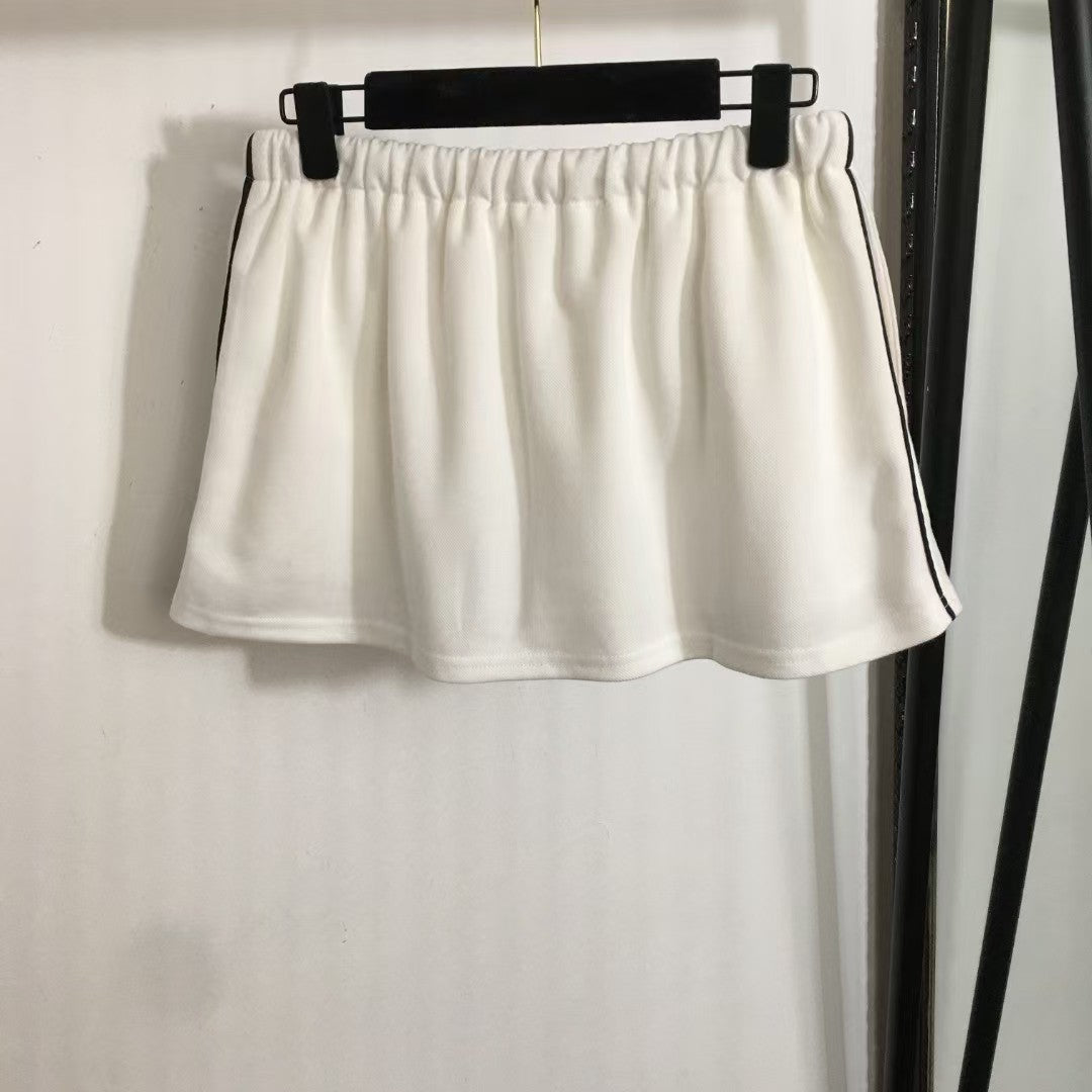 Veste courte zippée à revers à la mode + jupe