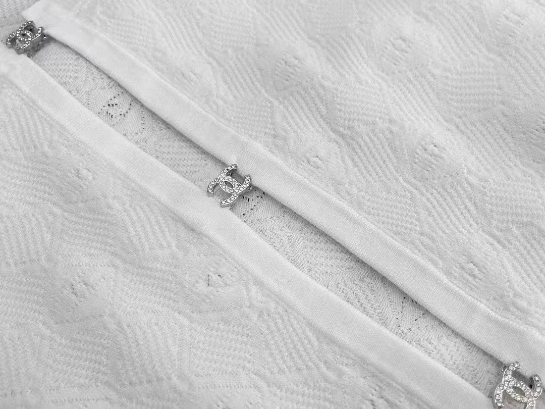 Cardigan en tricot à boutons en losange Double C