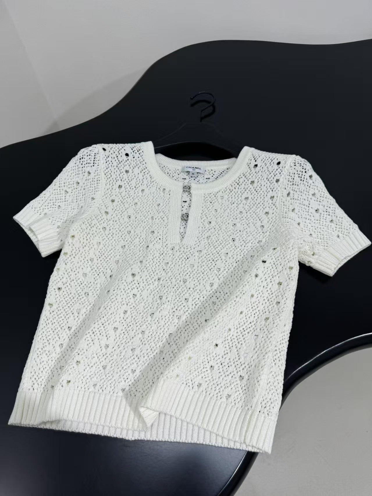 Manches courtes creuses en laine