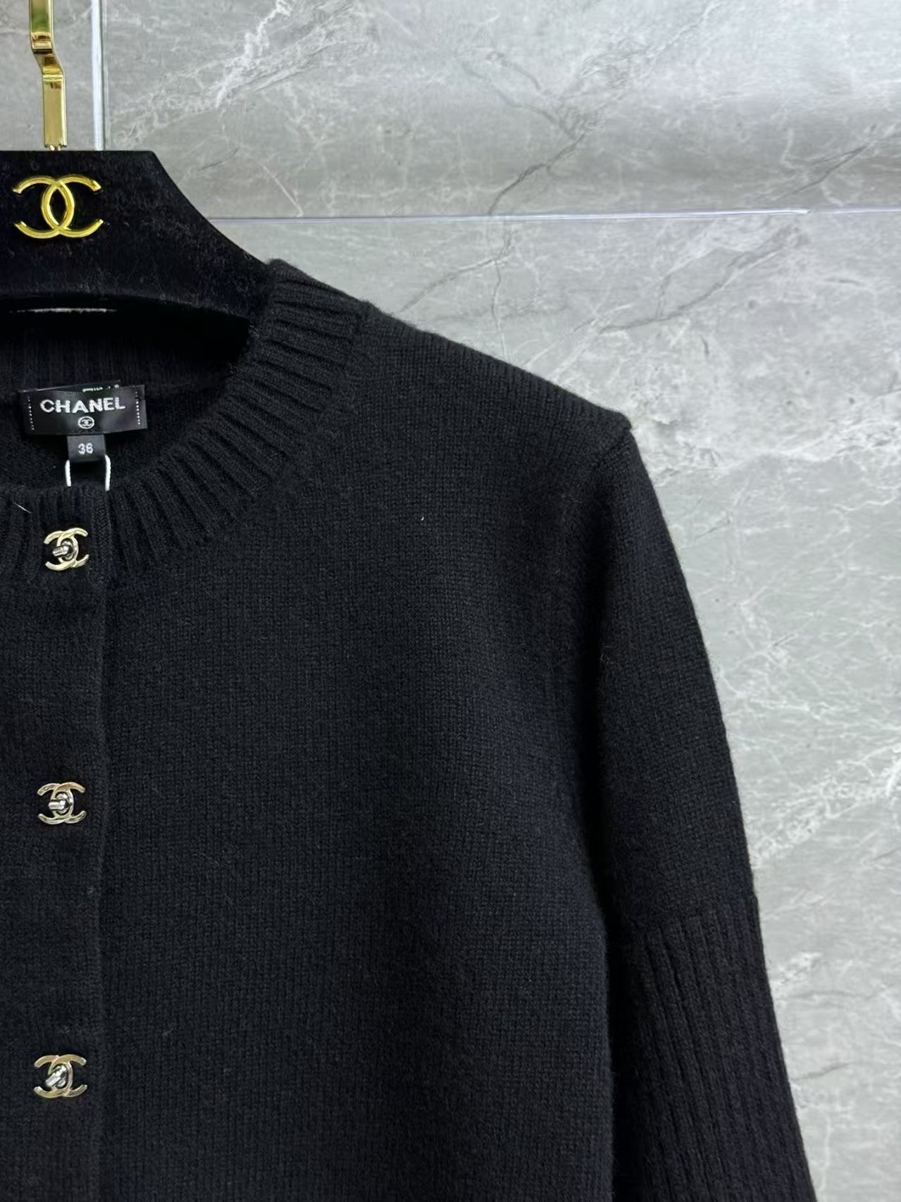 Kaschmir-Cardigan mit Schultütenknopf