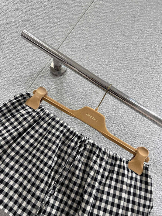 Mini-jupe vichy noire et blanche