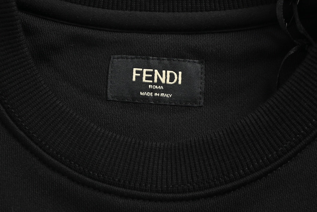 Sweatshirt mit Reißverschlusstasche auf der Brust