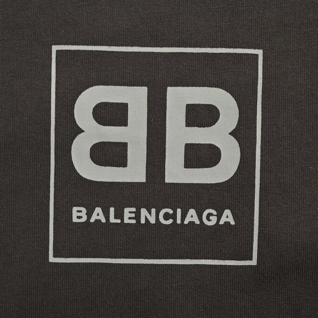 Kurze Ärmel mit quadratischem Doppel-B-Schloss-Print