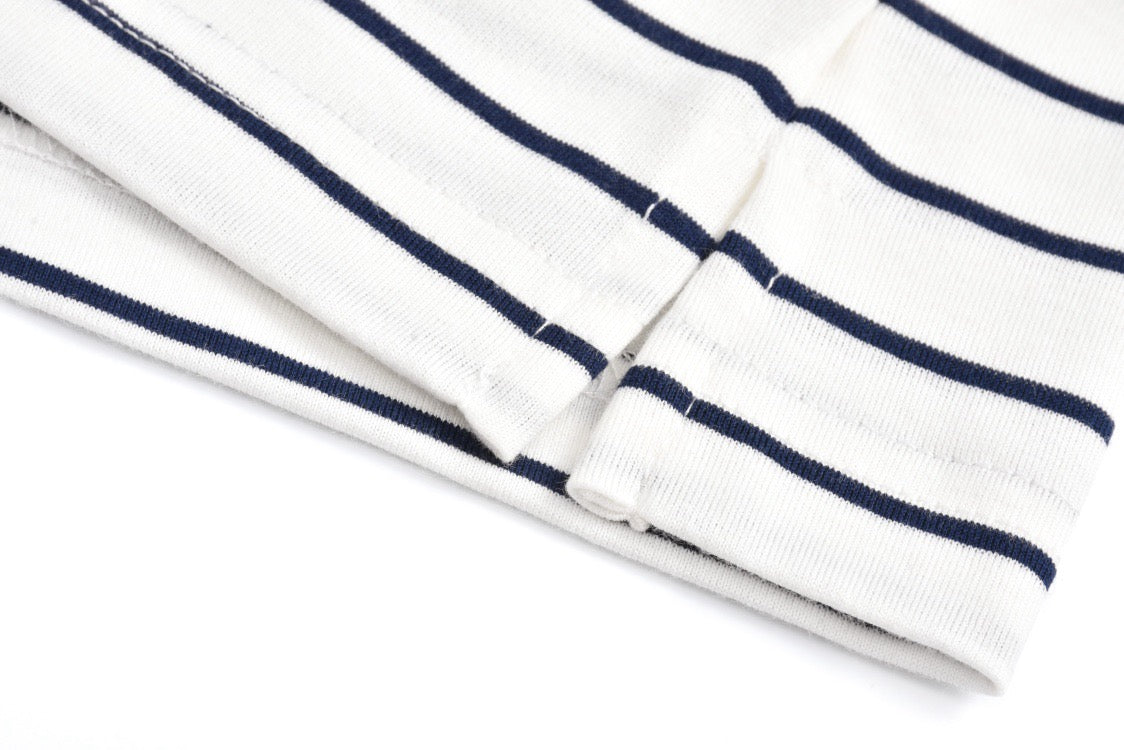 Gestreifte lange Ärmel