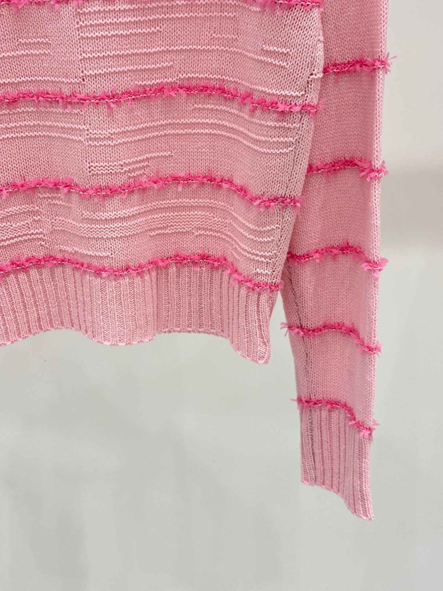 Jacquard tridimensionnel simple rayé contrastant décontracté tricoté manches longues