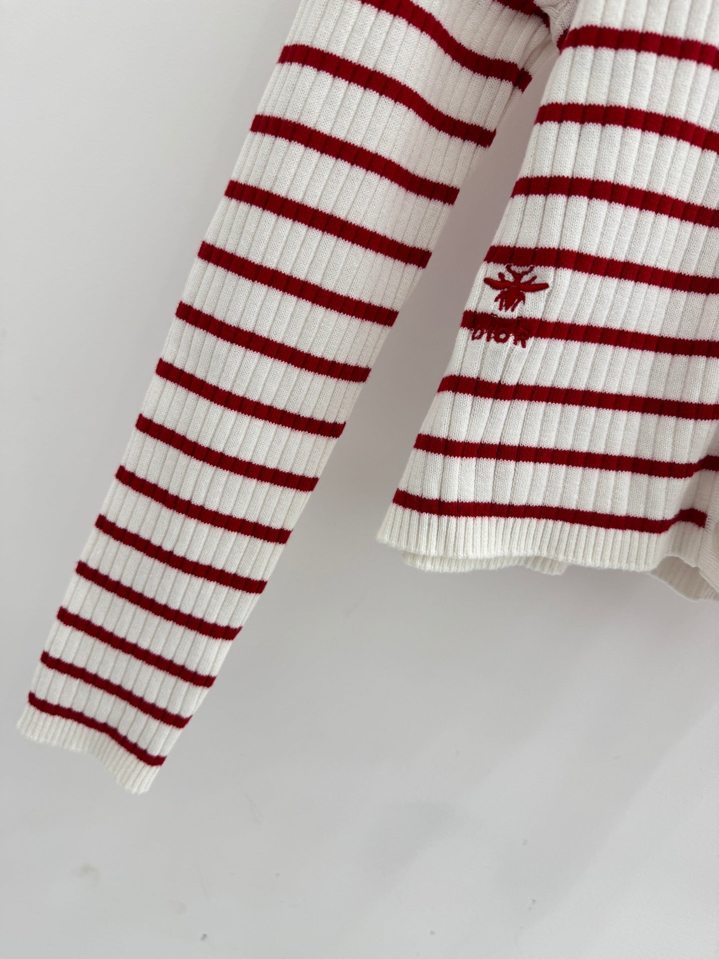 25 nouveaux styles de printemps et d'automne, petit cardigan en tricot rayé