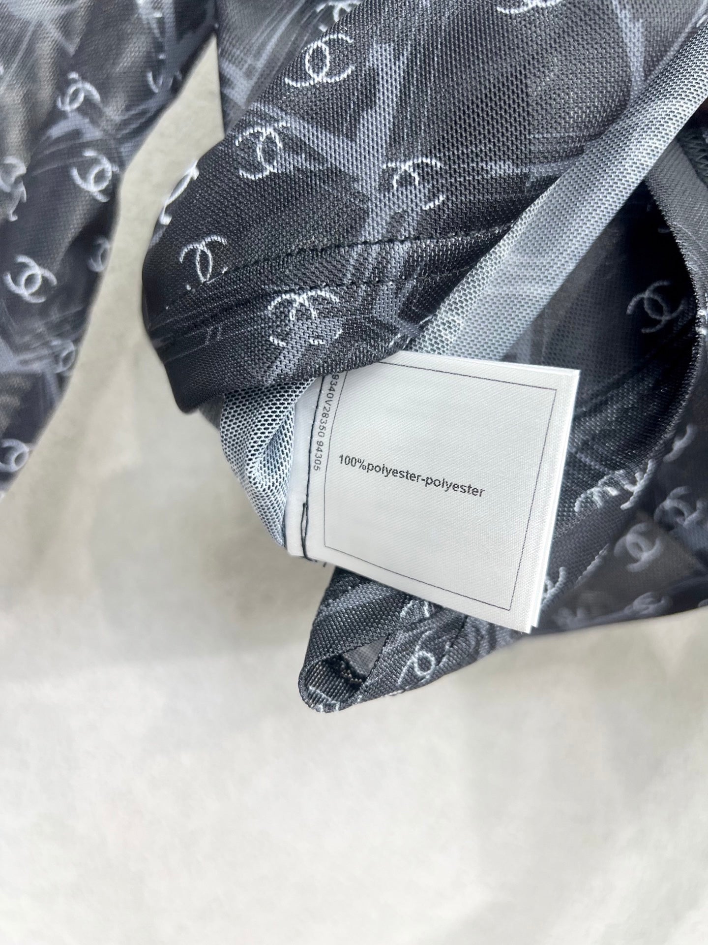 Mesh sun protection base top