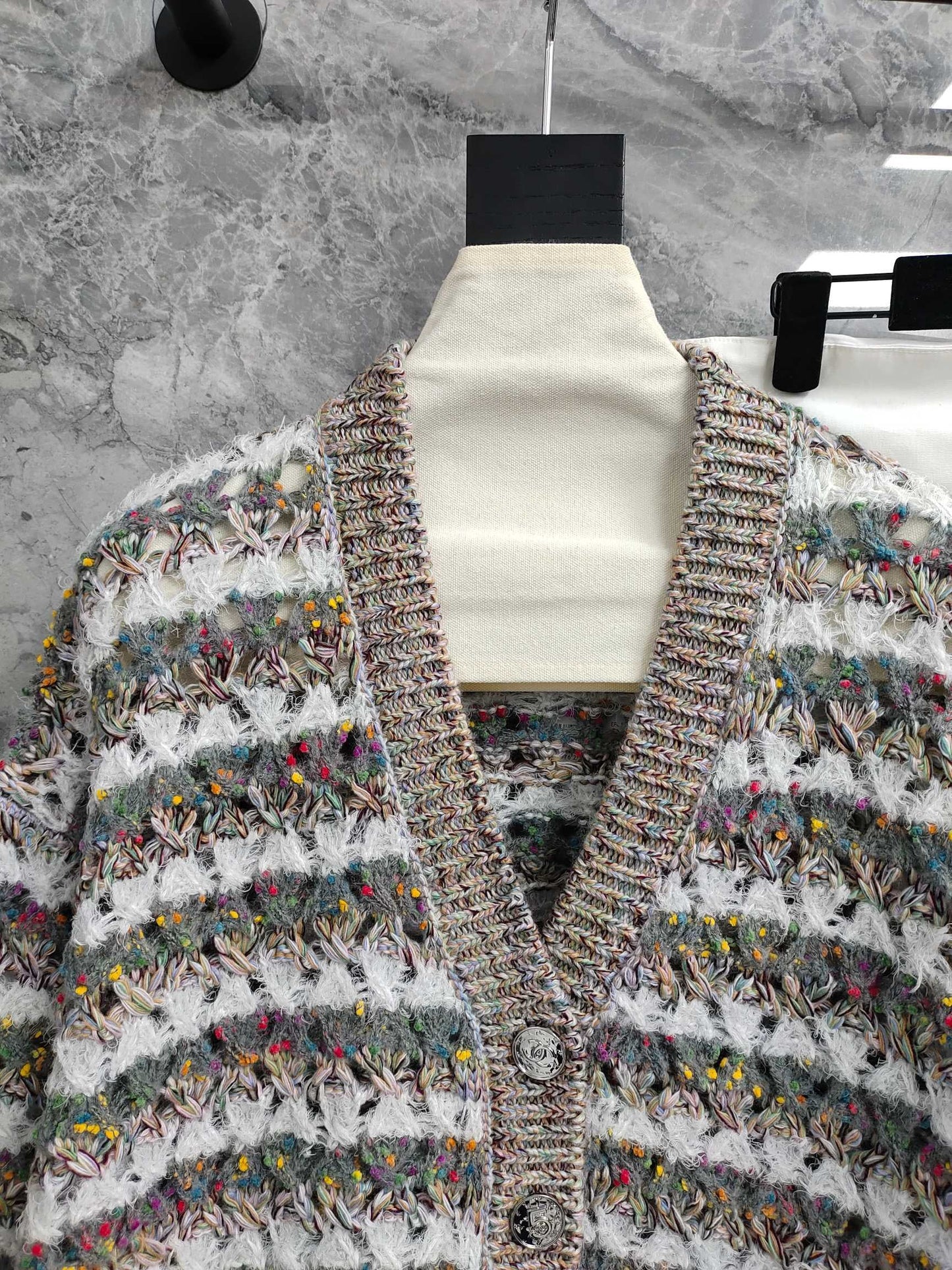 Tissage lourd avec bordure en diamant de couleur fil