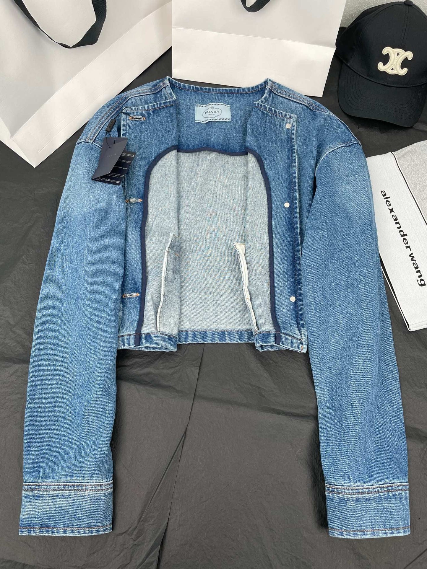 Veste ceinturée en jean délavé