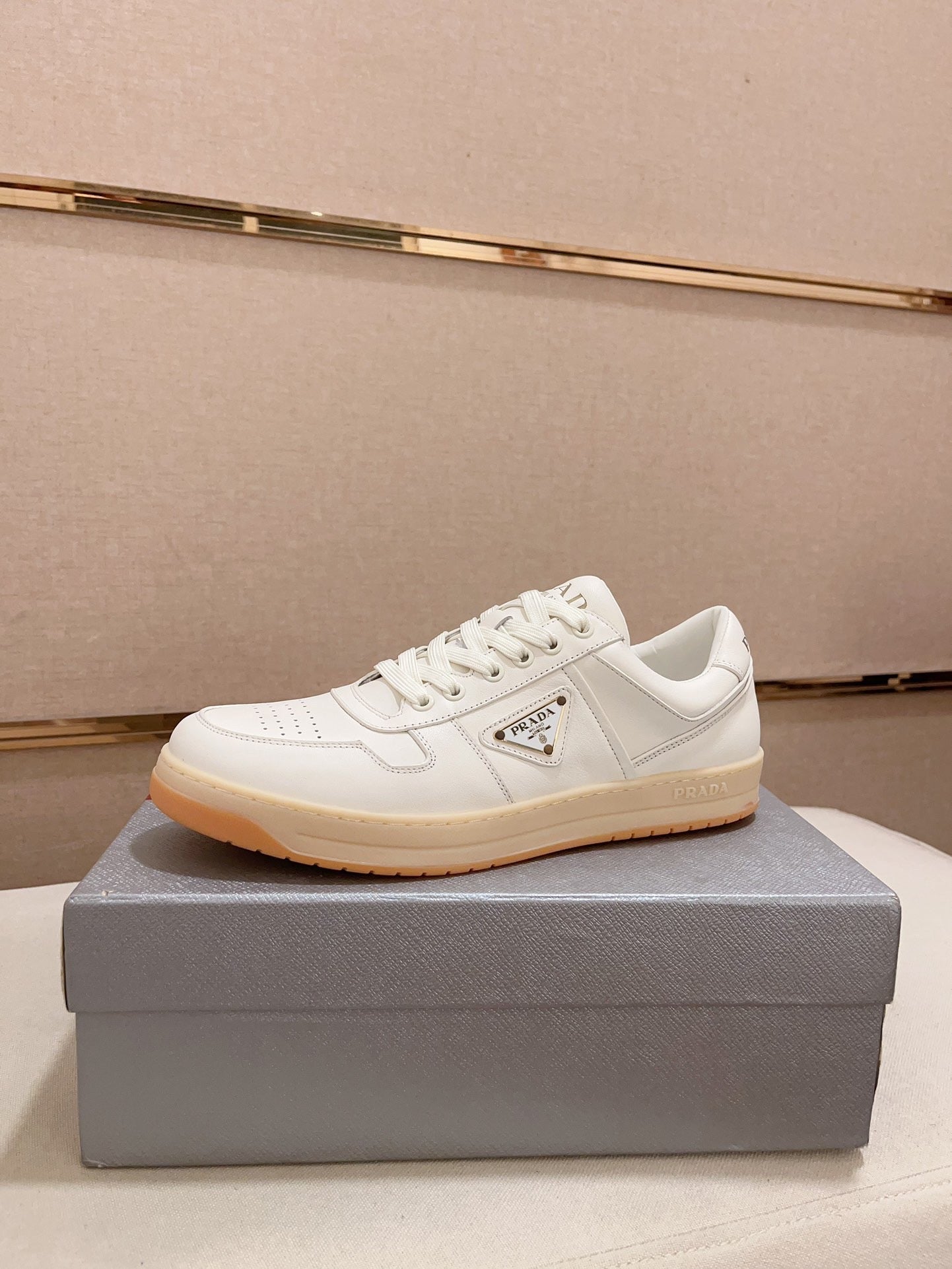 🔥🔥🔥24FW NEUE CD Sneakers Downtown aus Nappaleder