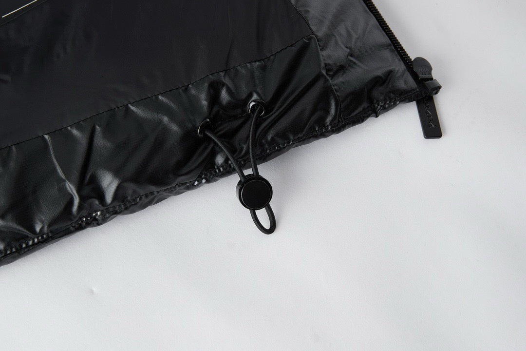 gilet en duvet à ruban adhésif