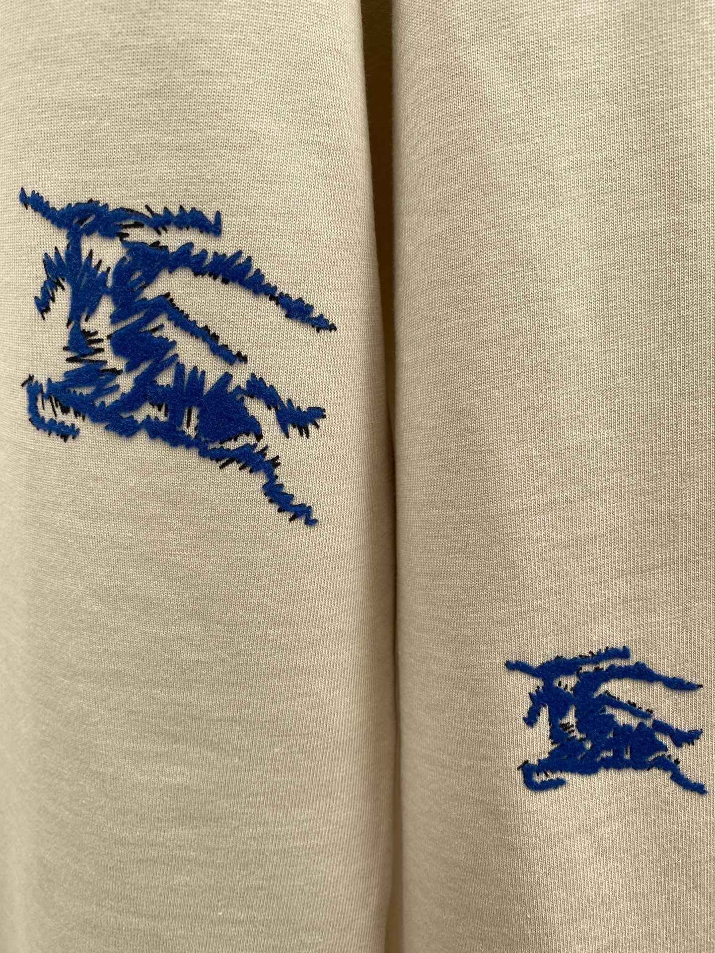 Sweat-shirt brodé Burber