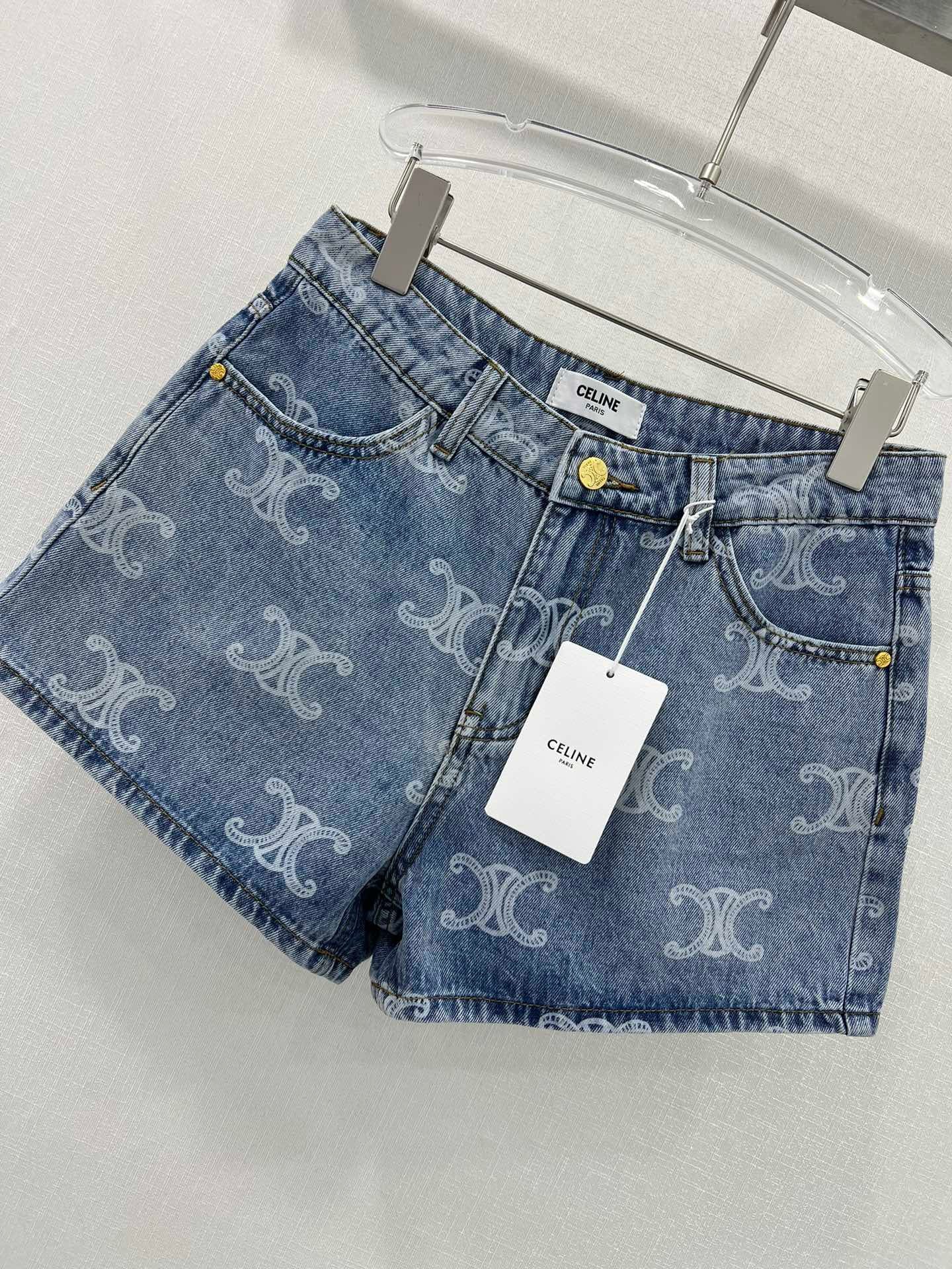 Tissu denim en coton sergé avec imprimé Arc de Triomphe sur toute la surface