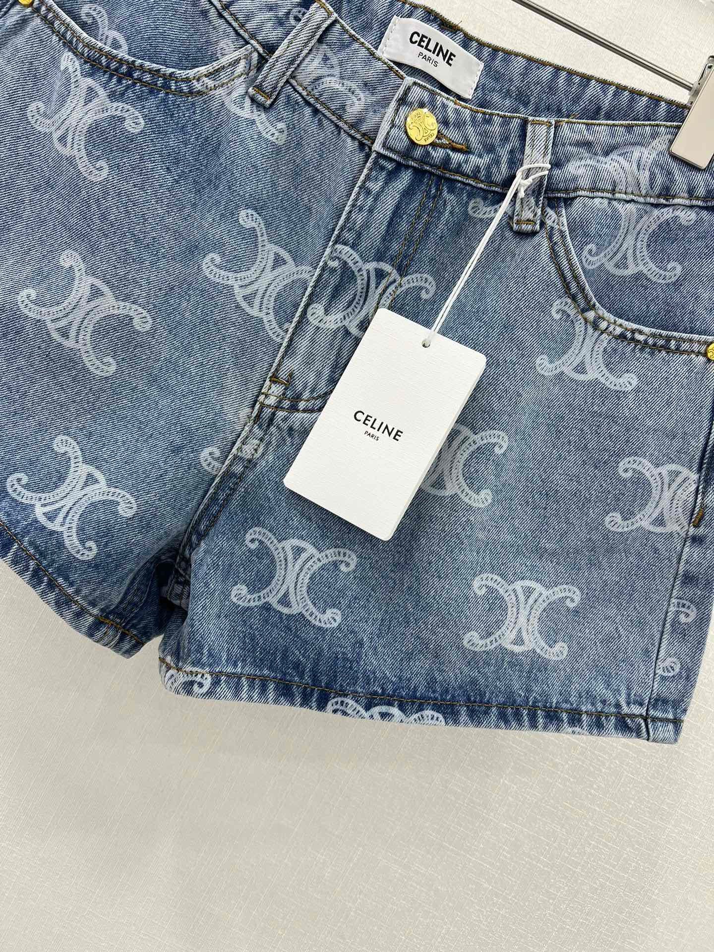 Tissu denim en coton sergé avec imprimé Arc de Triomphe sur toute la surface