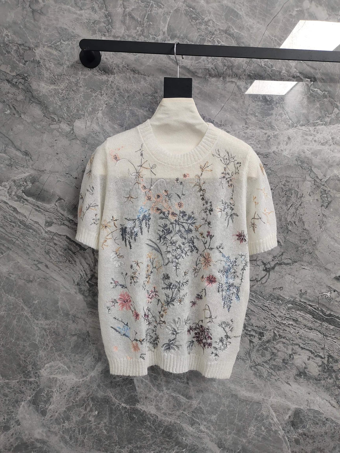 C Weißer Kurzarmpullover