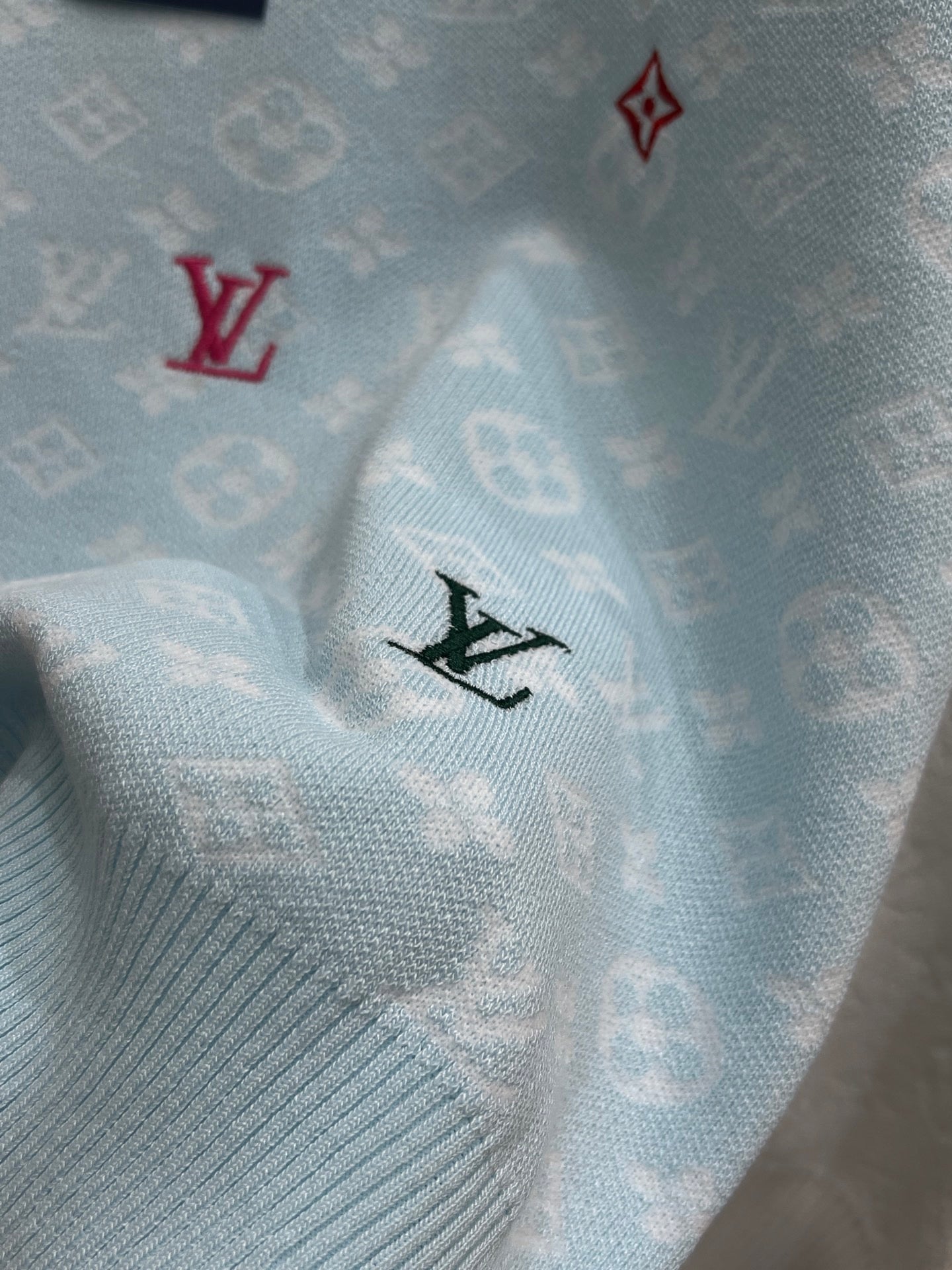 Pull en tricot à imprimé brodé L v