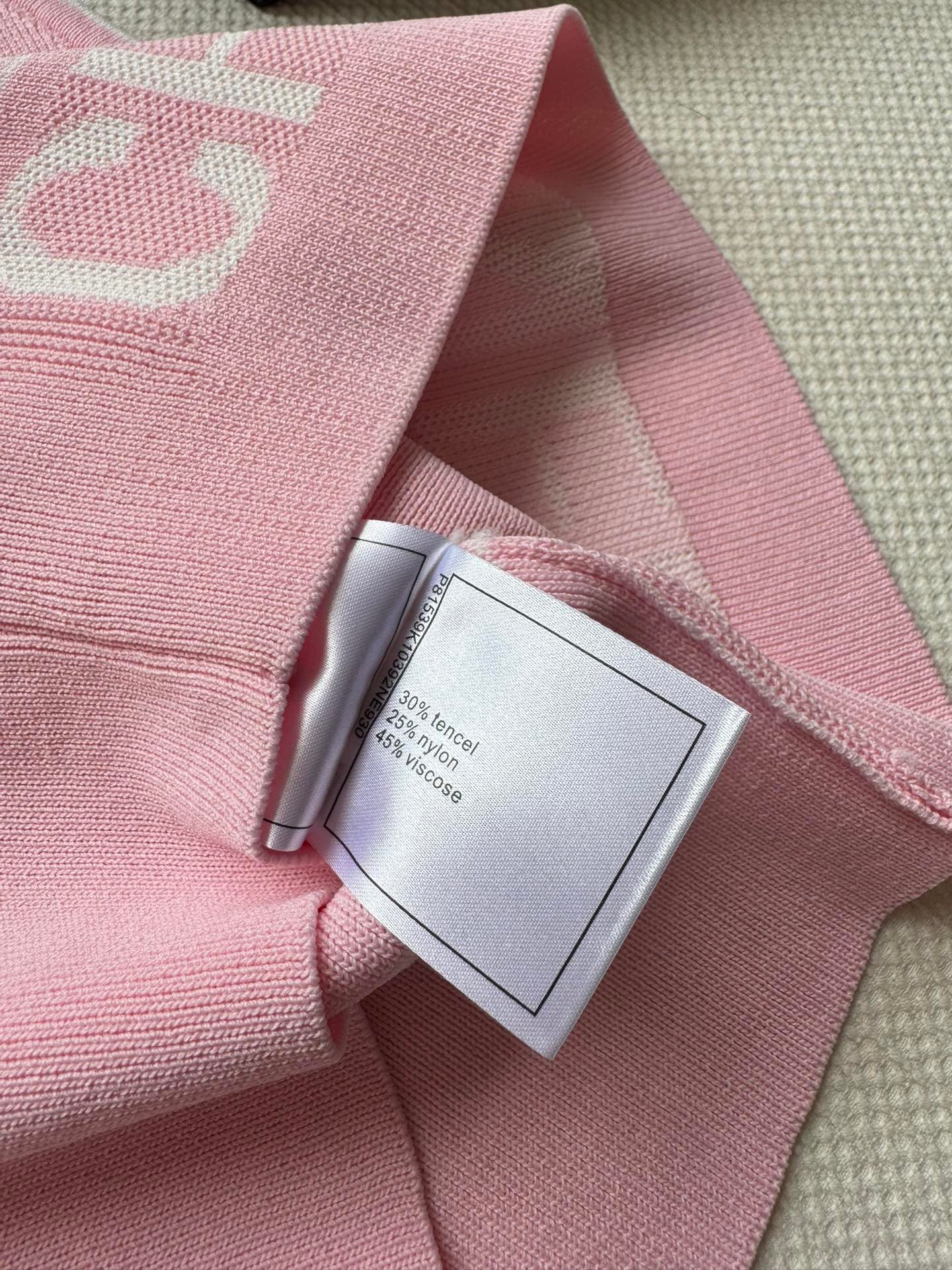 Nouveau gilet tricoté 25SS