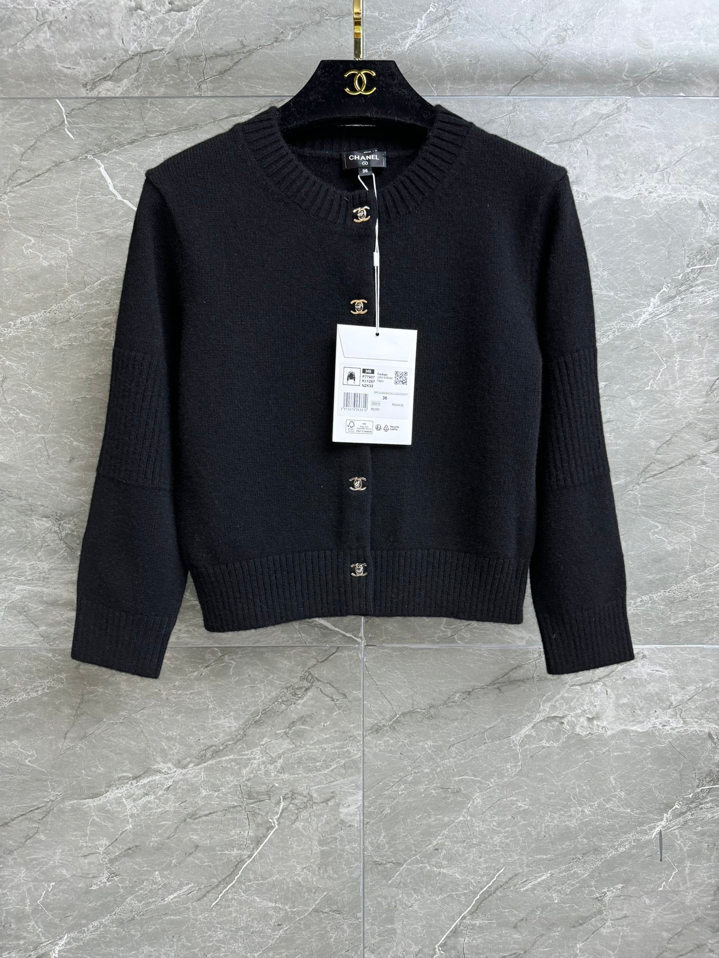 Cardigan en cachemire à boutons style sac à dos