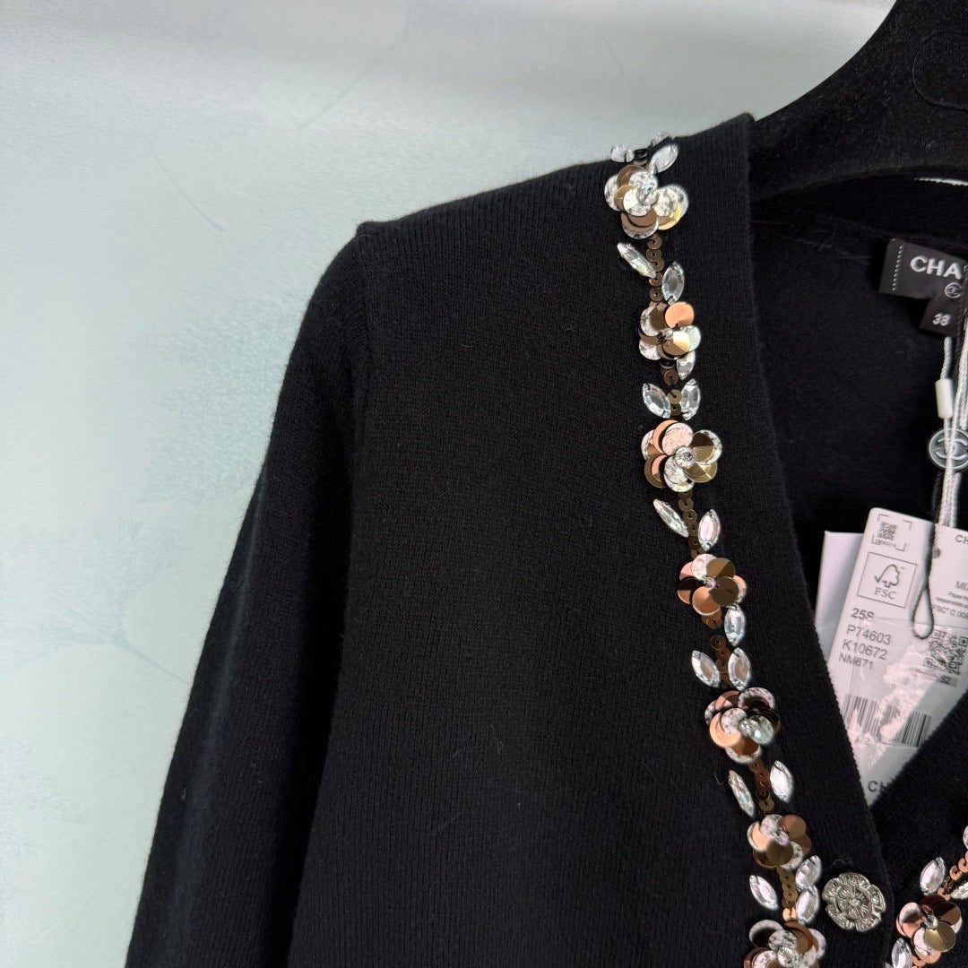 Cardigan en tricot à fleurs perlées