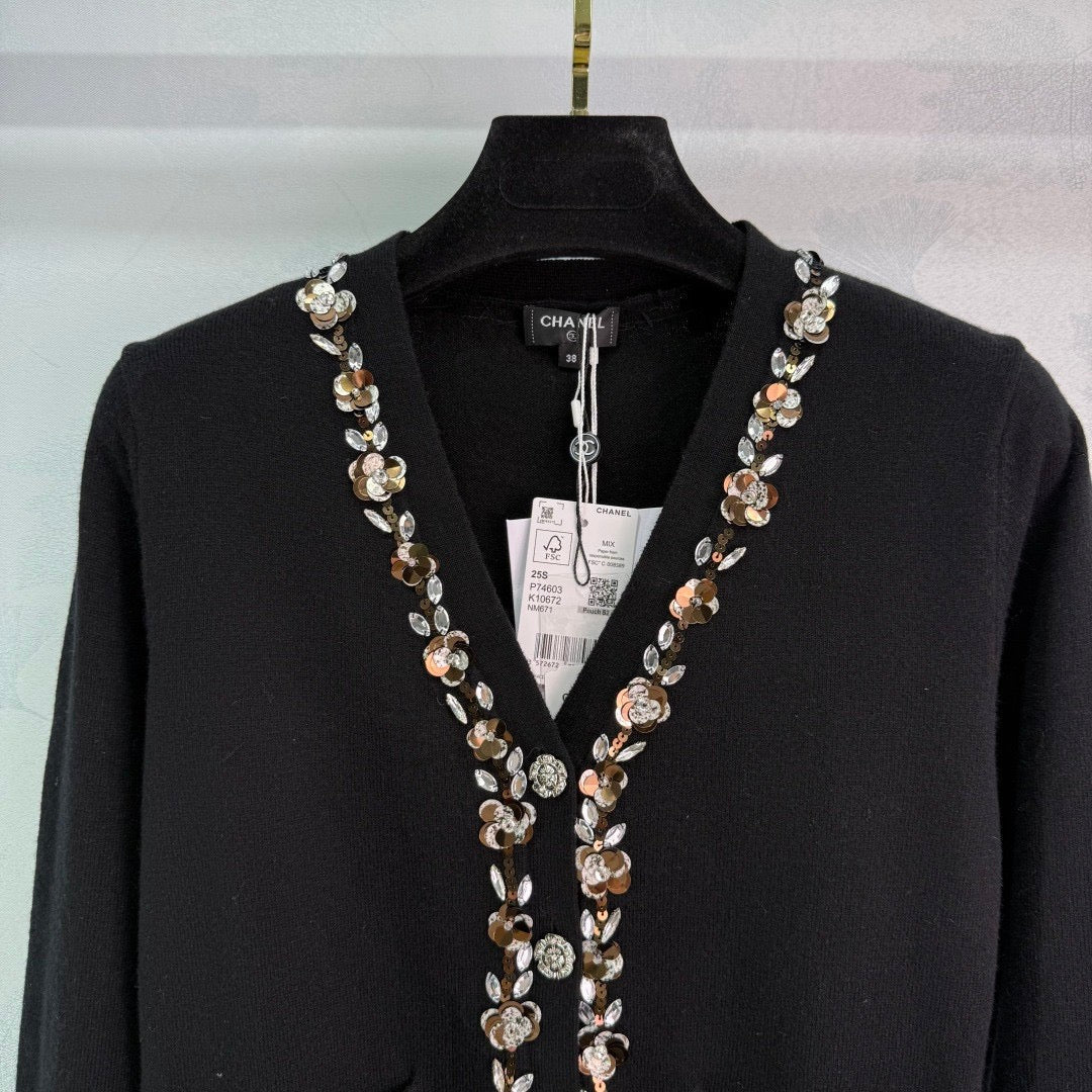 Cardigan en tricot à fleurs perlées