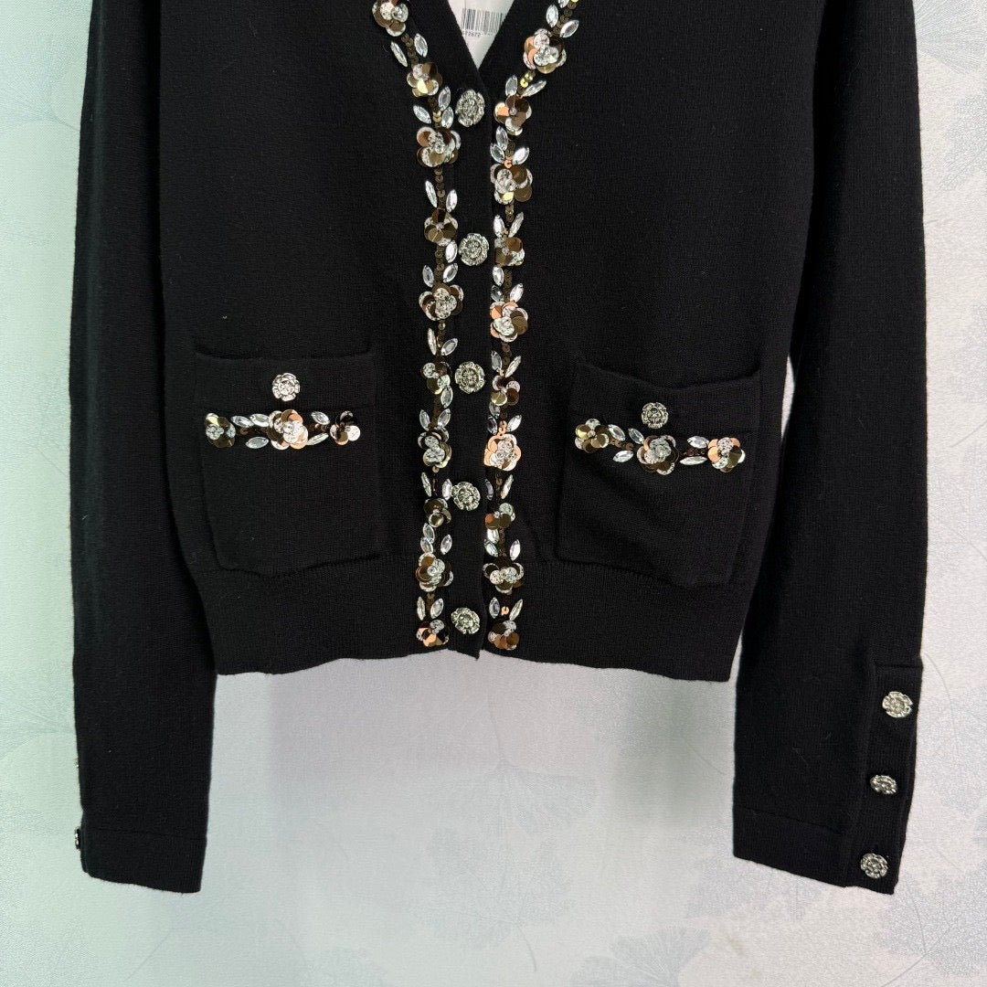 Cardigan en tricot à fleurs perlées