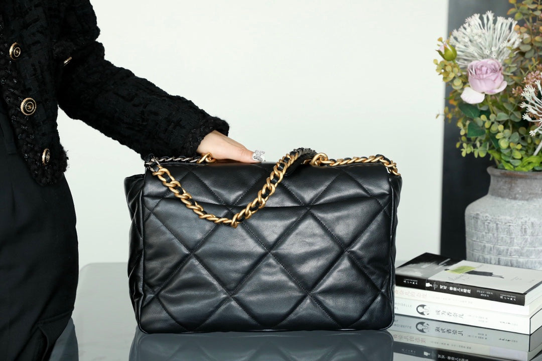 Pre-Owned große 19 Umhängetasche