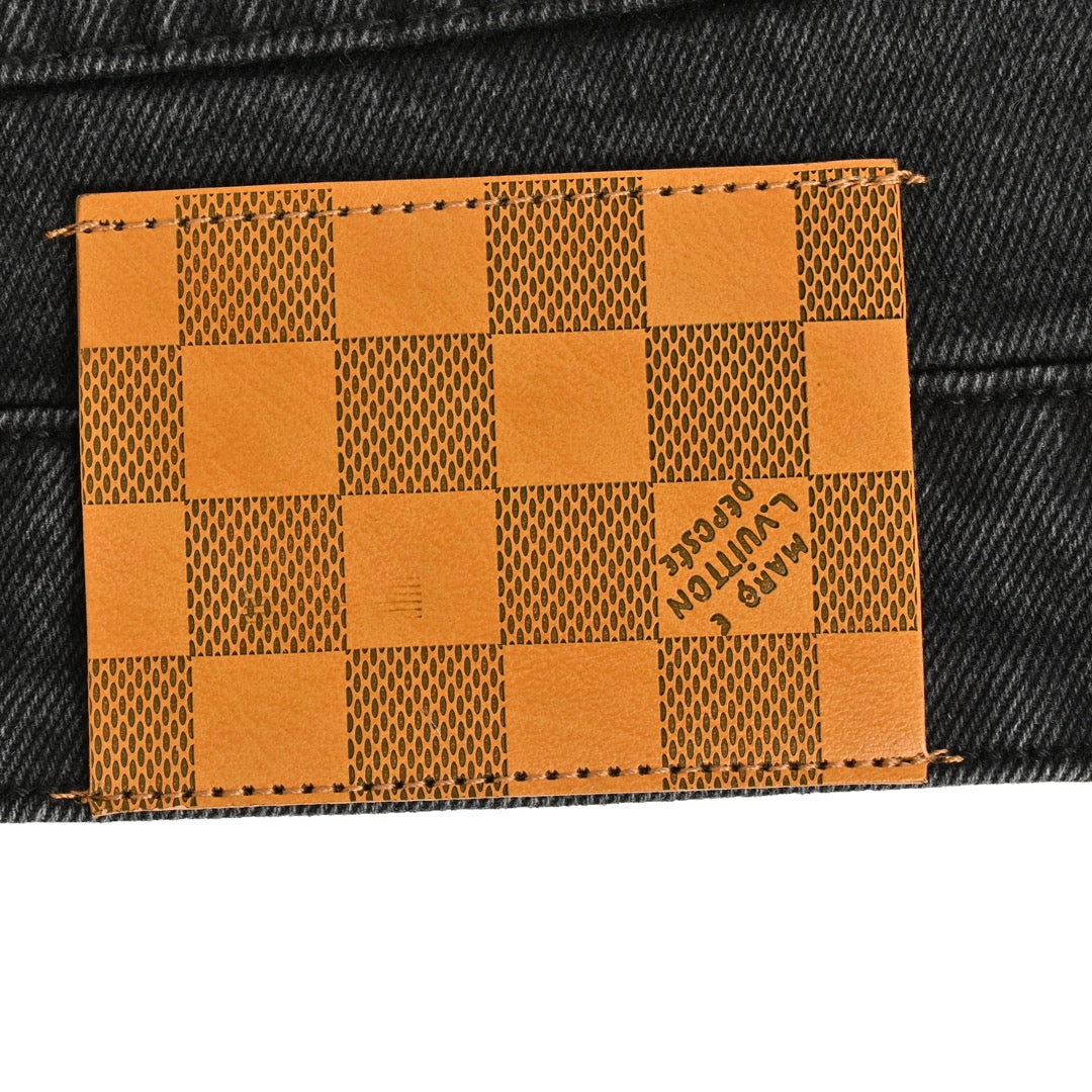 Jean délavé à grand logo dégradé