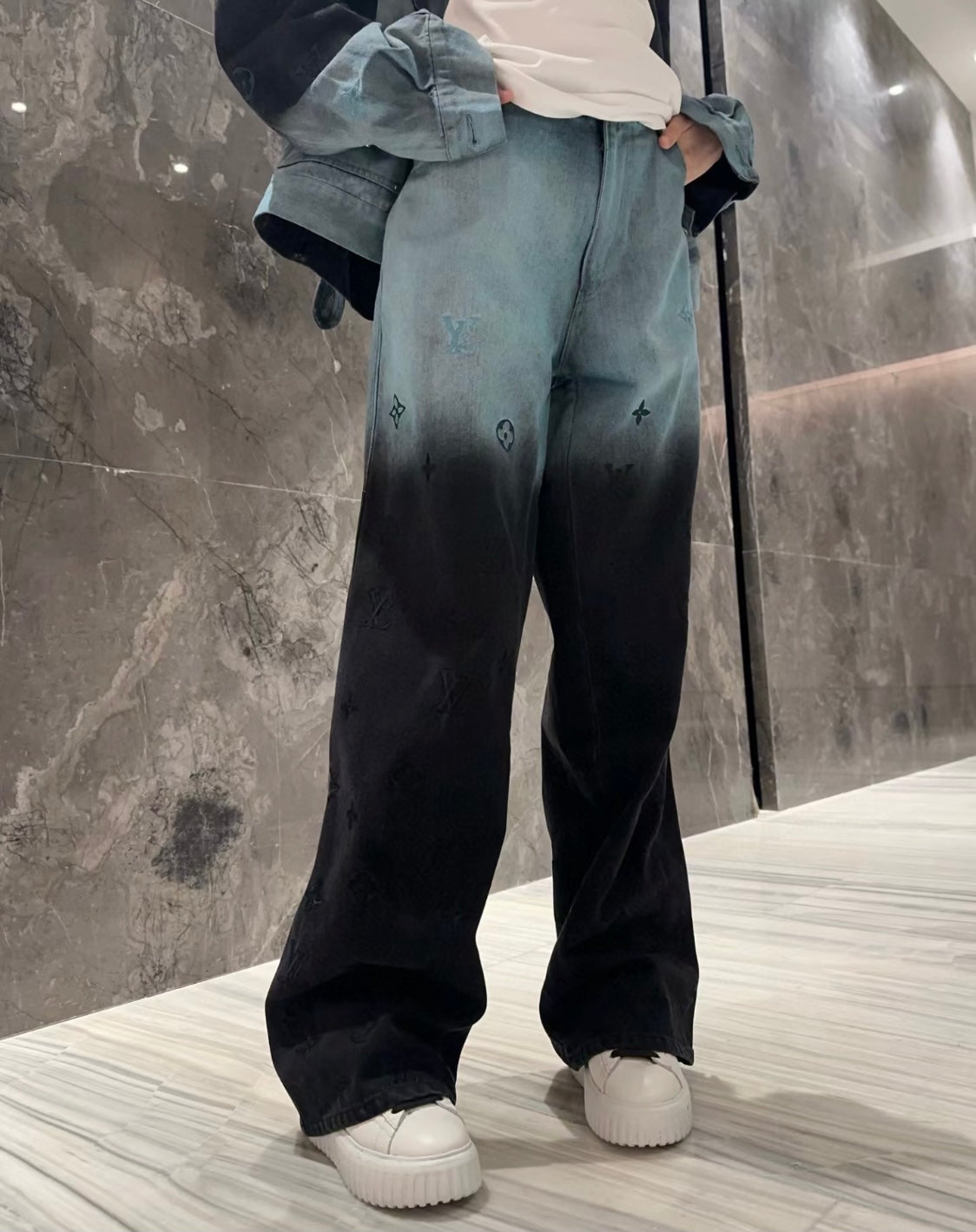 Jean 24Fw à motif floral brodé et dégradé