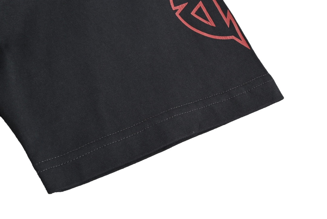 Rotes, gewaschenes Kurzarm-Shirt mit Doppel-B-Buchstabendruck