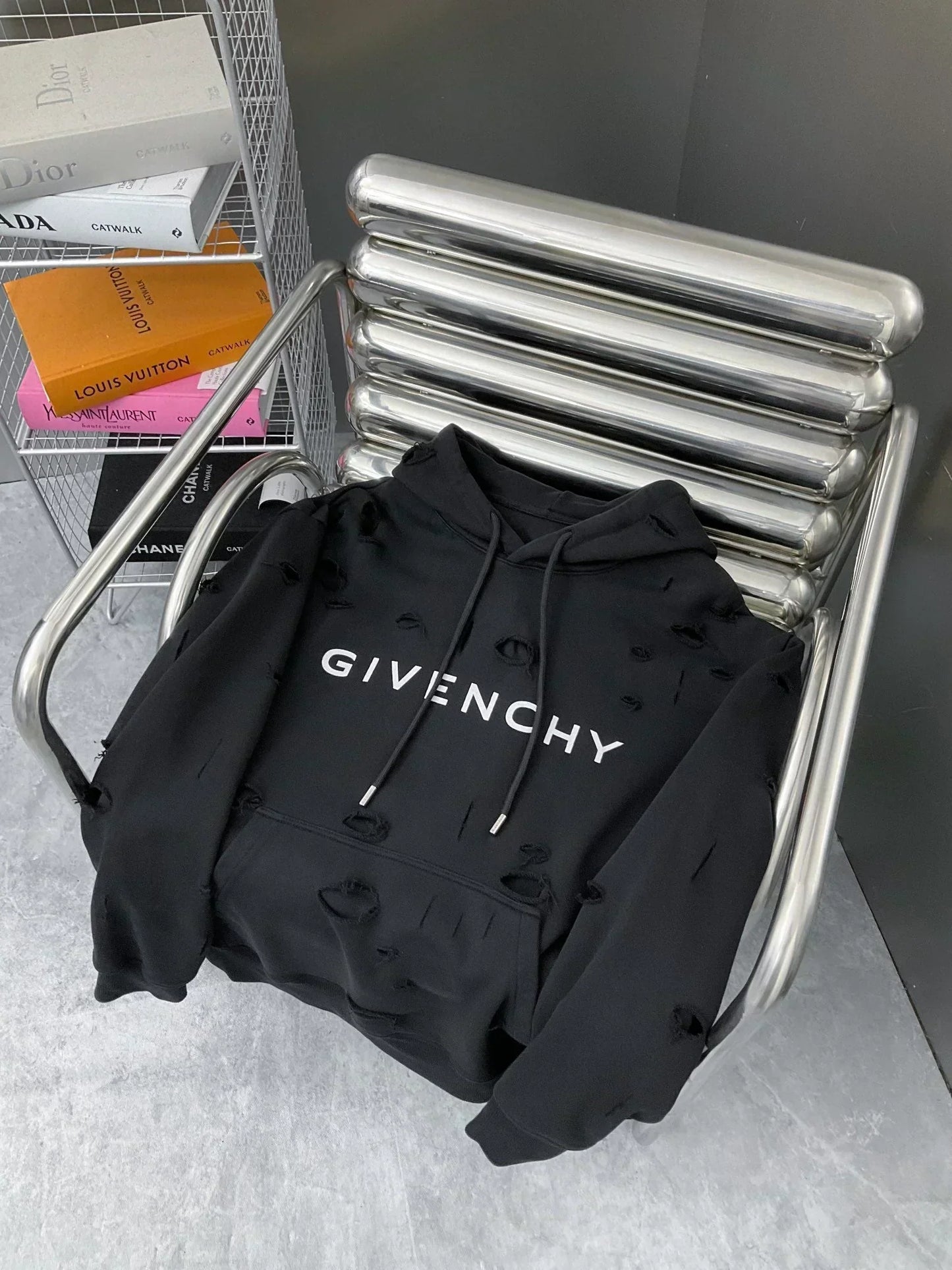 Sweatshirt mit Buchstaben im Raglan-Stil