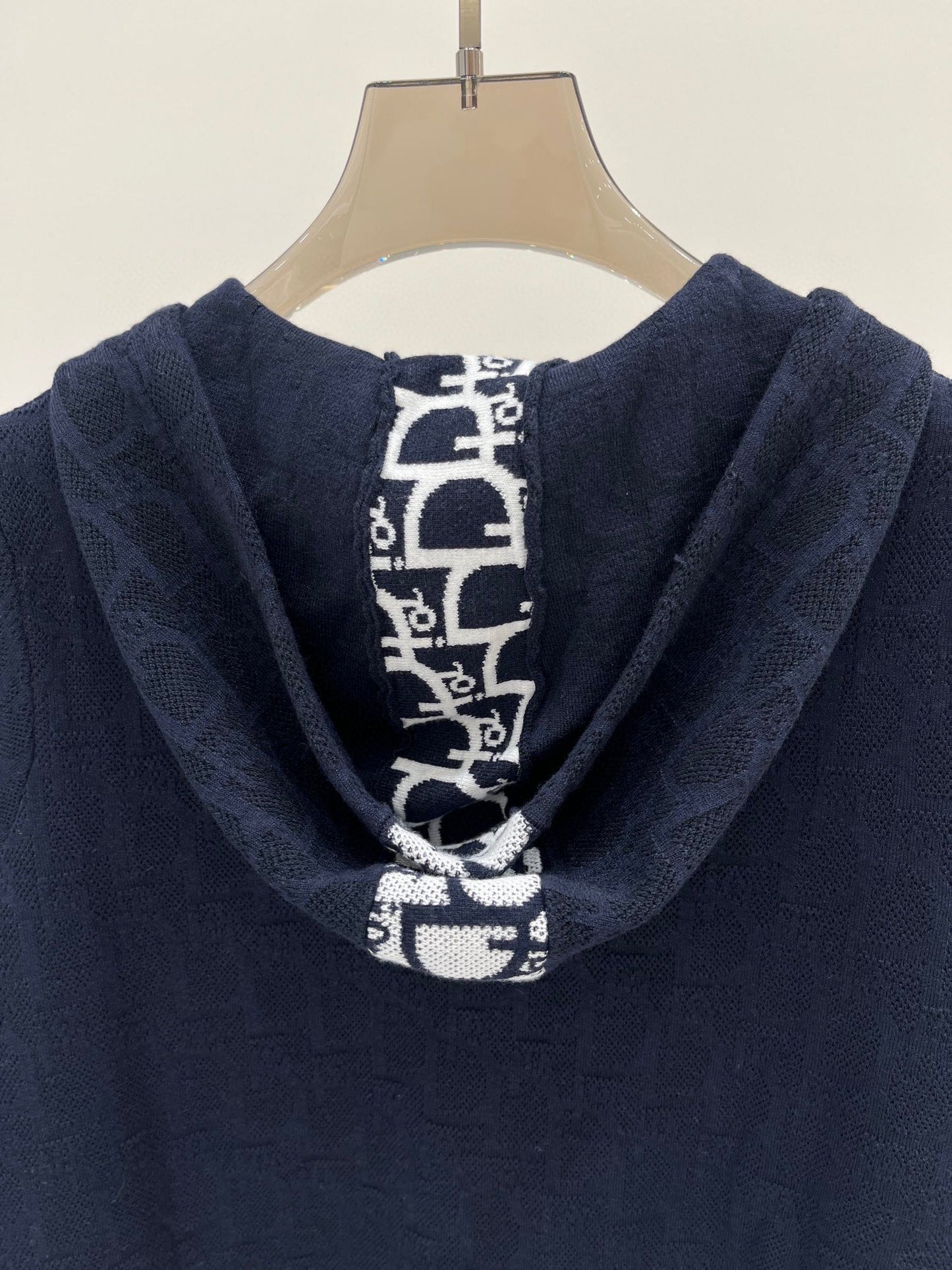 D Nouveau sweat à capuche avec monogramme et fermeture éclair en tricot à manches longues