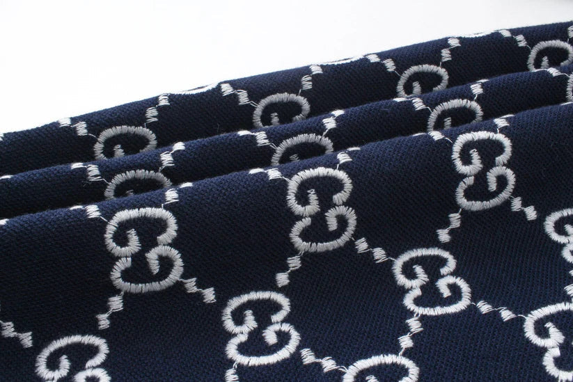 POLO im neuen Stil mit Stickerei 