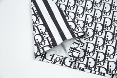 Schwarz-weiß gemusterte Strandshorts
