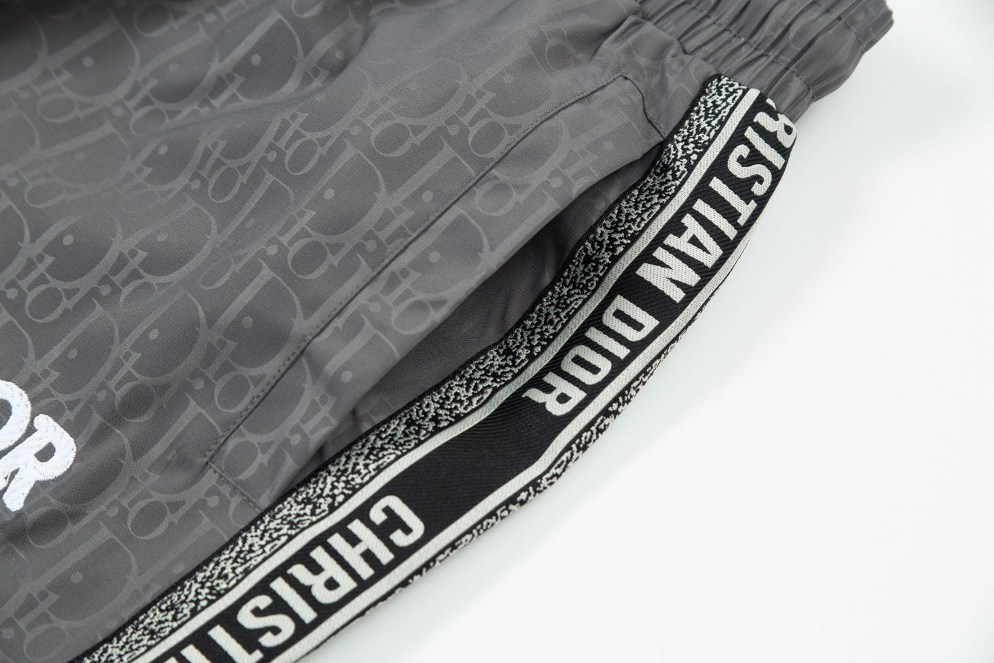 Einfarbige Strandshorts