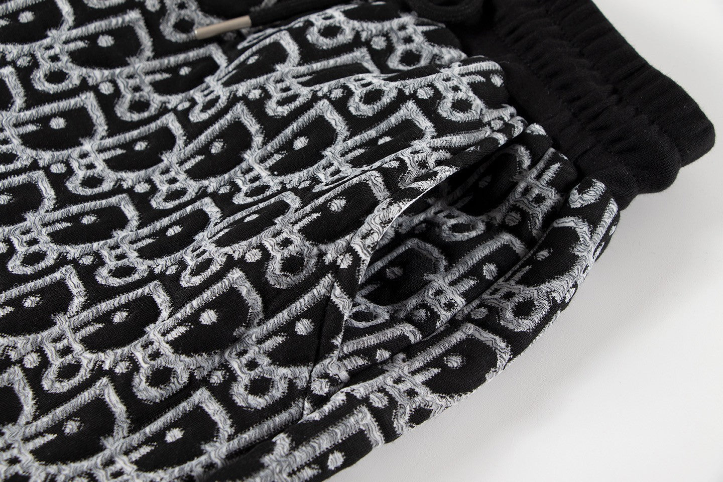 Shorts aus Jacquard-Strick