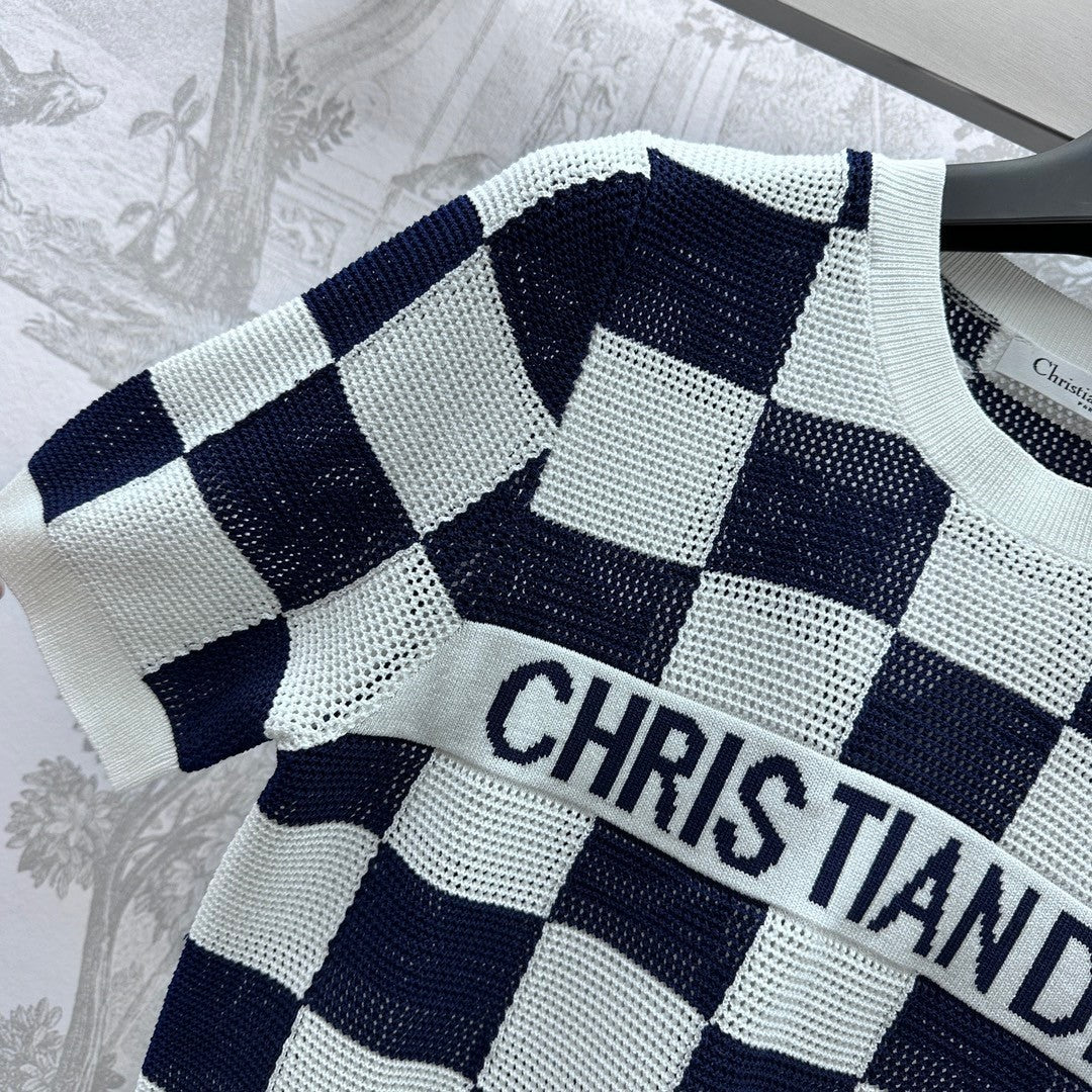 Hohl gestricktes kariertes Oberteil