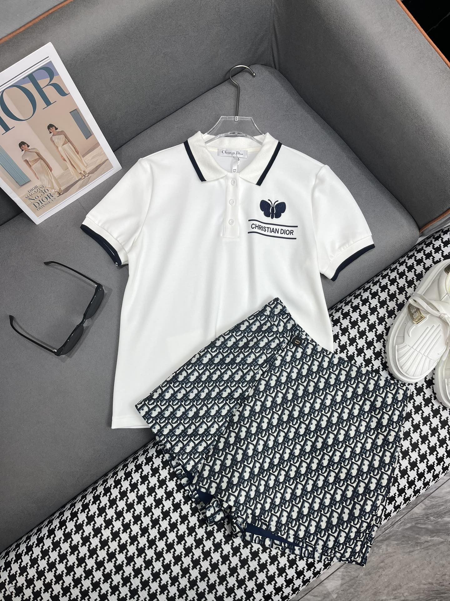 Neuer Sommer-Freizeitanzug