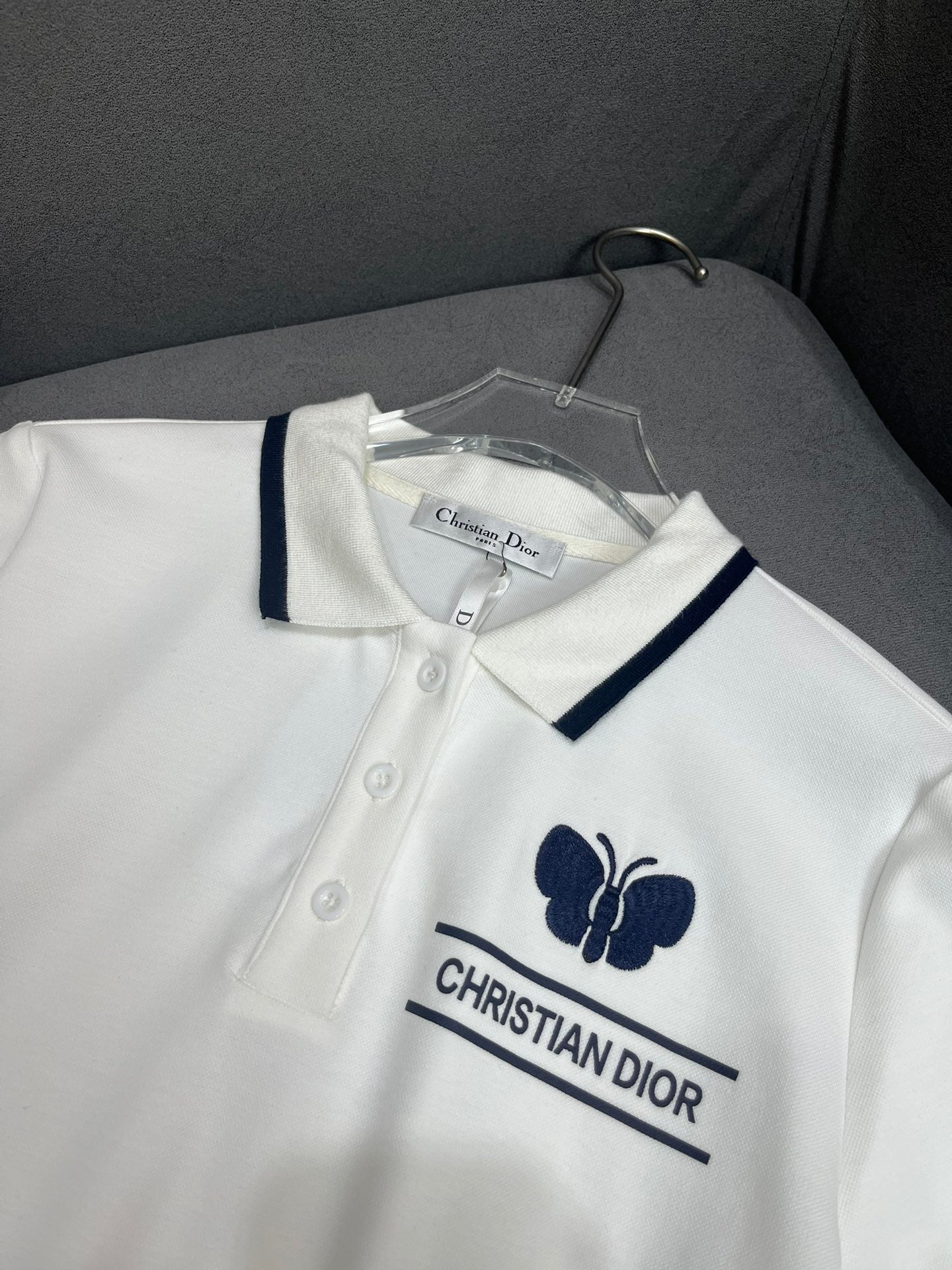 Neuer Sommer-Freizeitanzug