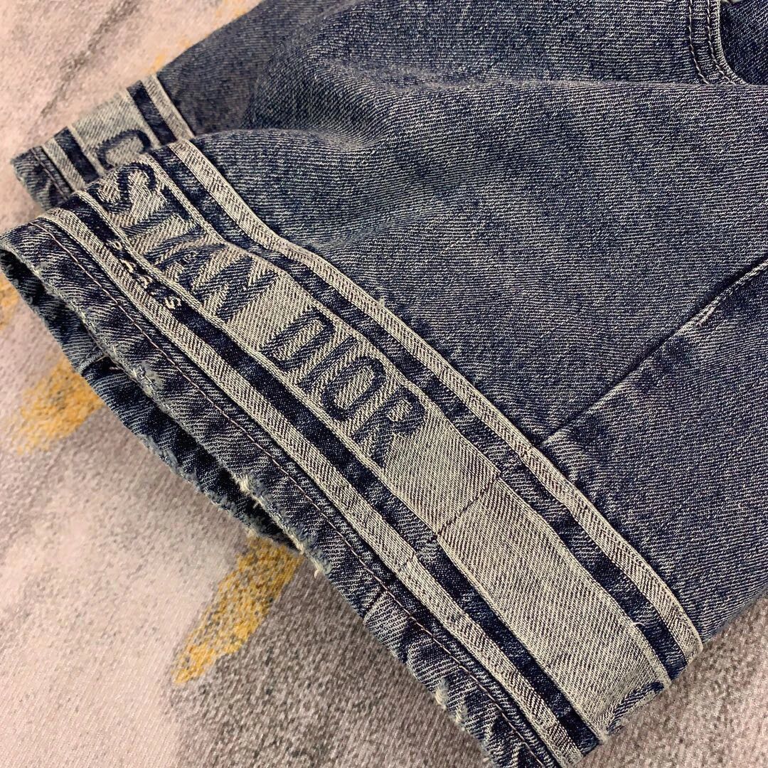 Retro-Distressed-Jeansshorts