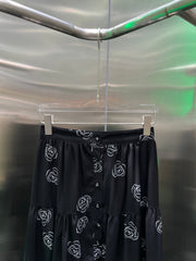 Rose pattern skirt