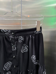 Rose pattern skirt